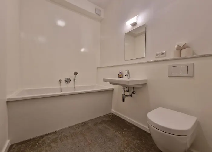 Tolstov - 300m2 Loft With 7 - 15 Min Messe Dus & Old Town Dus شقة *