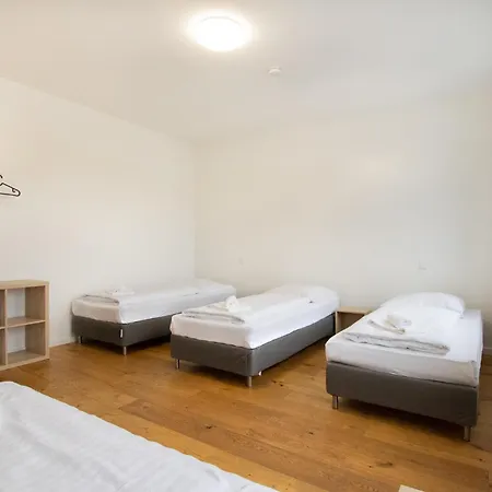 Tolstov - 300m2 Loft With 7 - 15 Min Messe Dus & Old Town Dus Apartmán *
