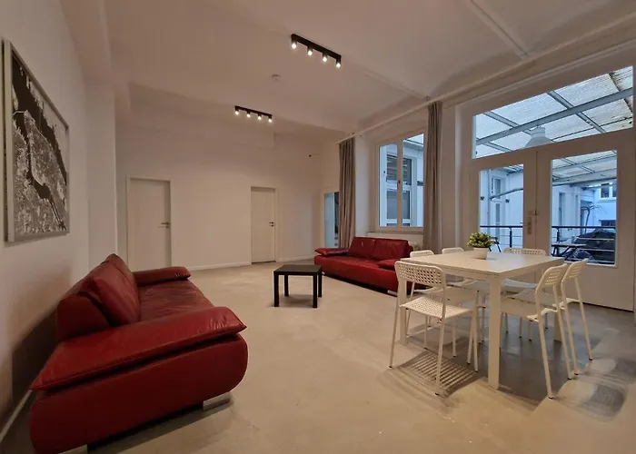 Tolstov - 300m2 Loft With 7 - 15 Min Messe Dus & Old Town Dus *