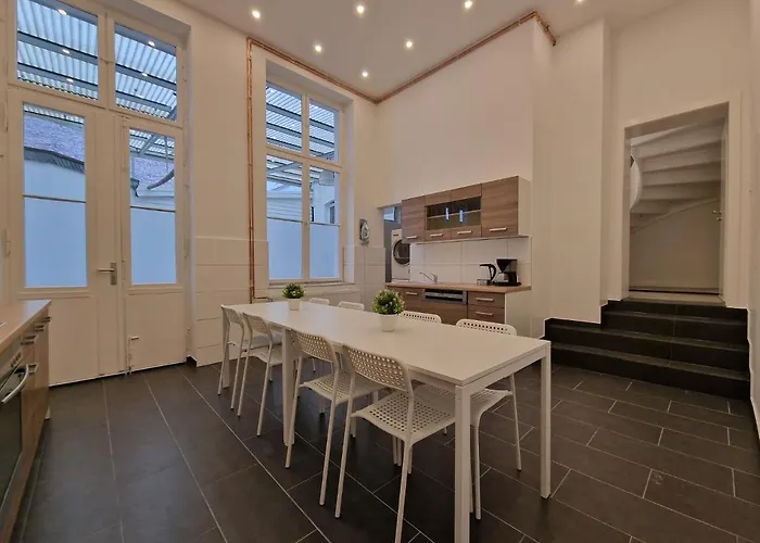 Tolstov - 300m2 Loft With 7 - 15 Min Messe Dus & Old Town Dus Апартаменты *