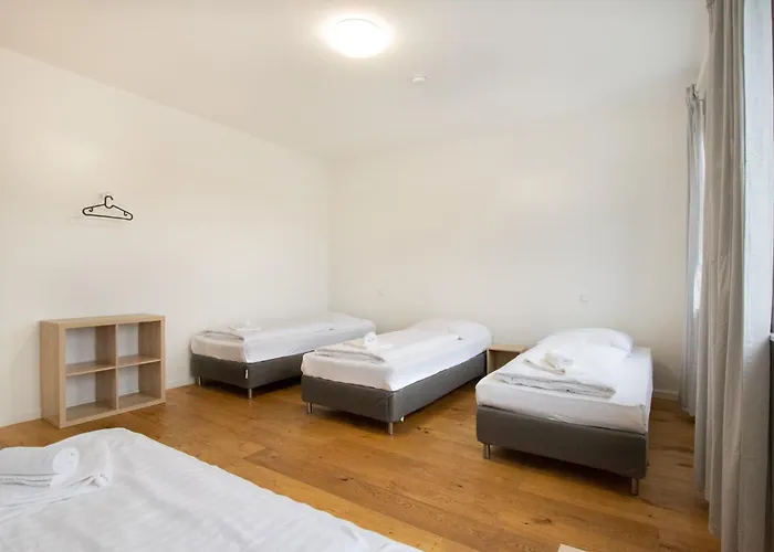 Tolstov - 300m2 Loft With 7 - 15 Min Messe Dus & Old Town Dus Апартаменты *