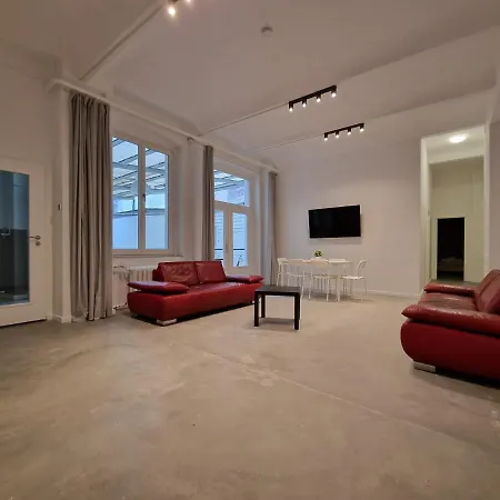 Tolstov - 300m2 Loft With 7 - 15 Min Messe Dus & Old Town Dus Ντίσελντορφ